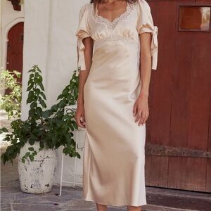 Amanda Lace Trim Maxi Dress